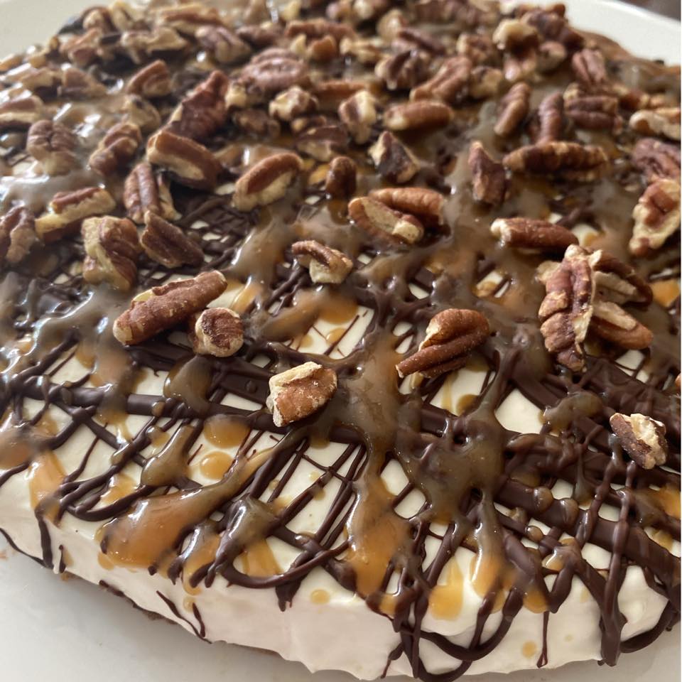 No- Bake Turtle Cheesecake (THM S, low carb, keto) - Molly Miller Wellness